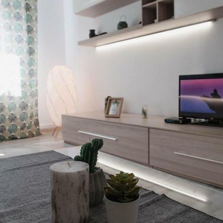 Good Vibes Apartment Campulung Moldovenesc Ngoại thất bức ảnh