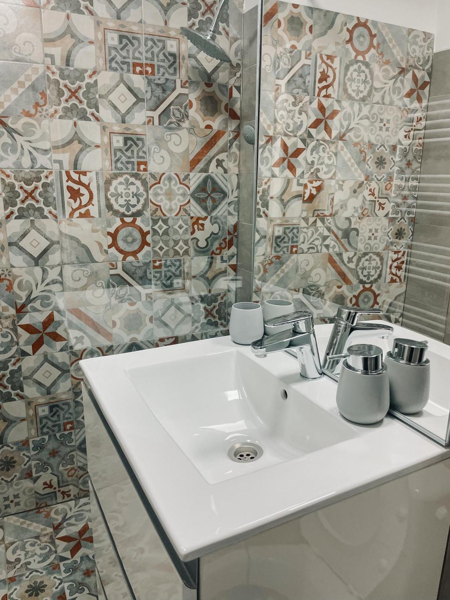 Good Vibes Apartment Campulung Moldovenesc Ngoại thất bức ảnh