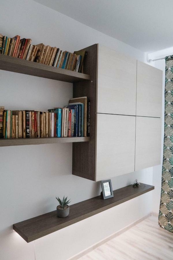 Good Vibes Apartment Campulung Moldovenesc Ngoại thất bức ảnh